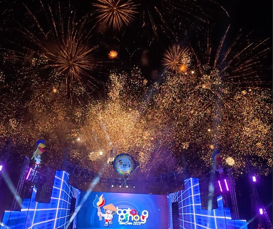 fireworks display batang pinoy 2025